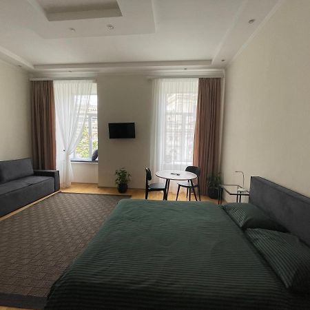 Apartment With The View Of The Opera House Lviv Dış mekan fotoğraf
